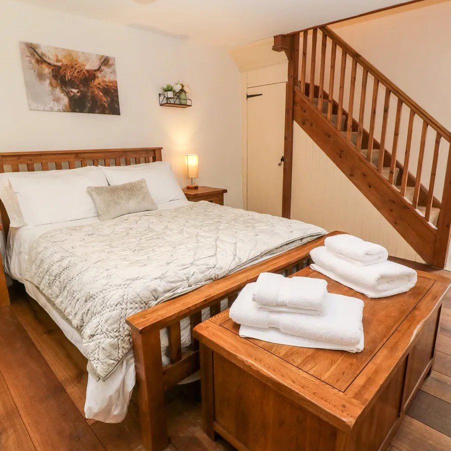 Advent, Camelford, Cornwall PL32