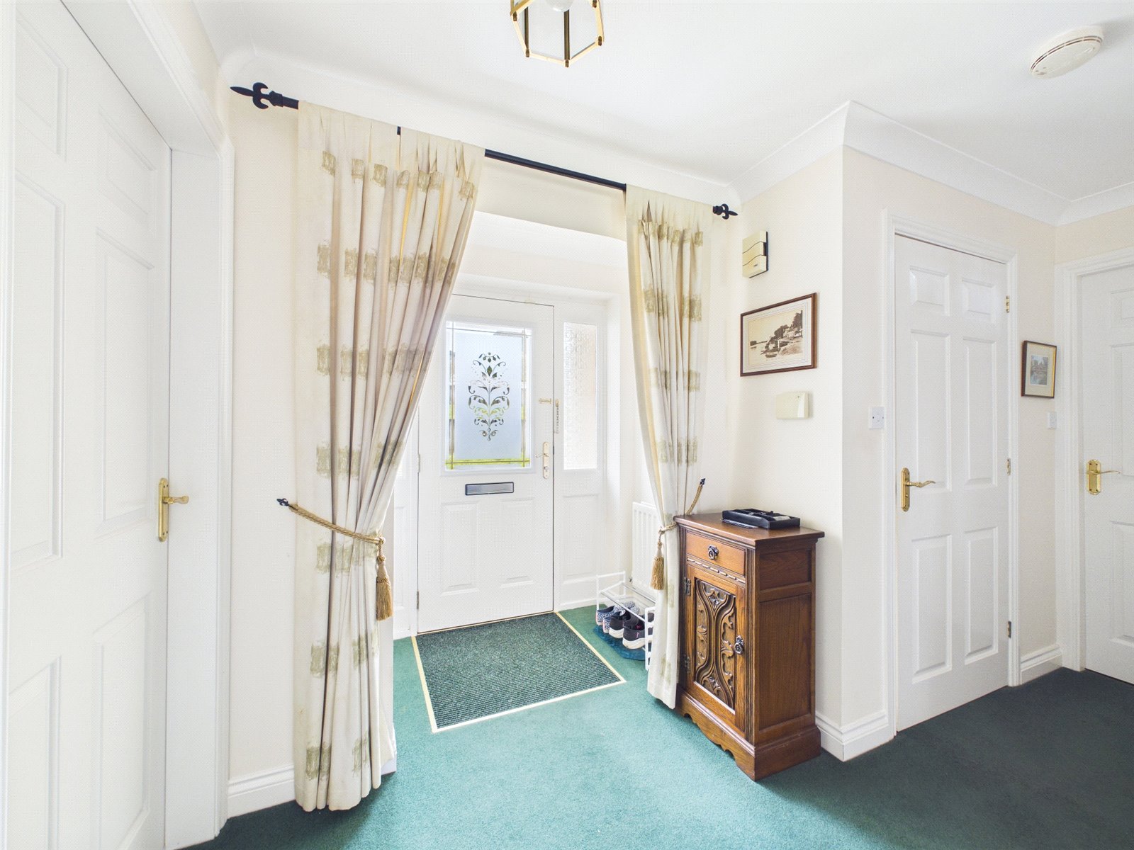 Mayne Close, Launceston, Cornwall PL15