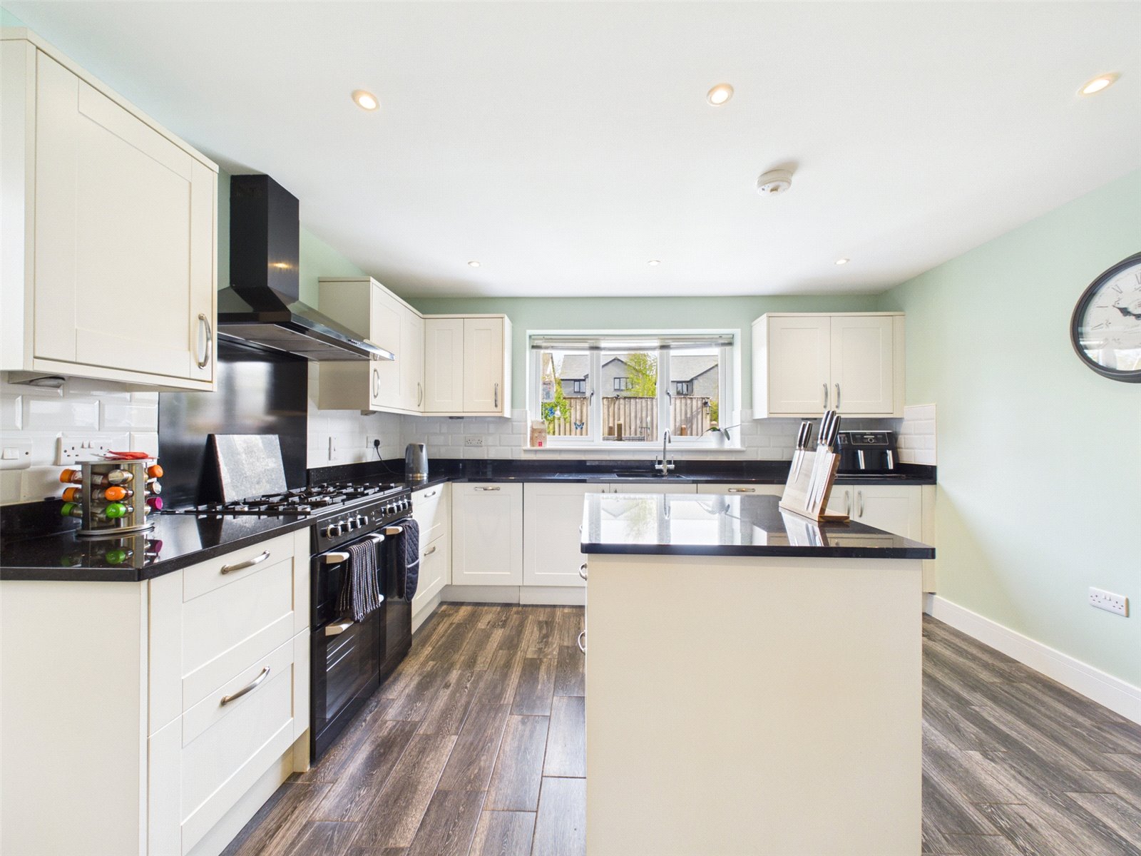 Magistrates Grove, Liskeard, Cornwall PL14